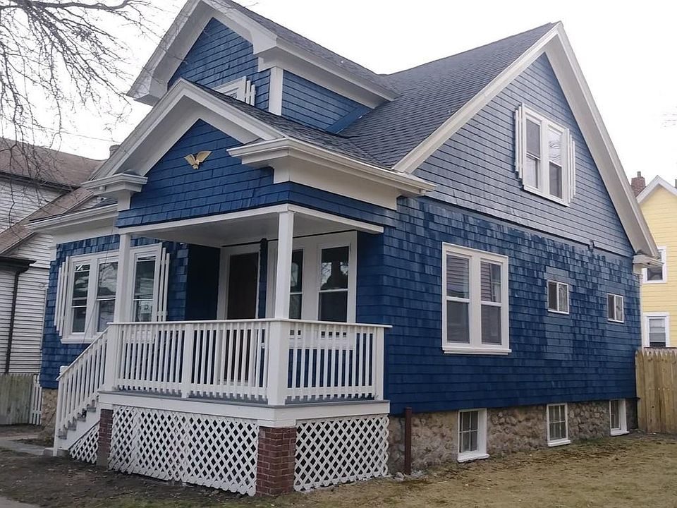 2nd image of 155 Richmond St #1