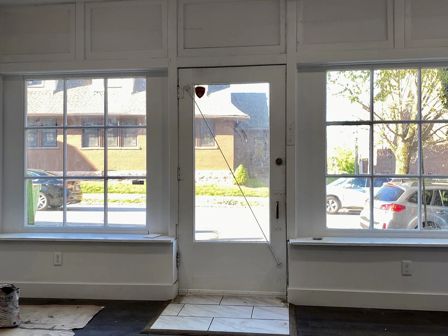 1120 Sidney St — Photo 3