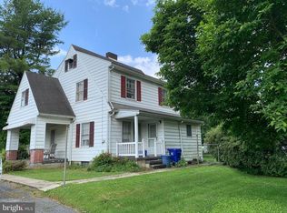 429 E High St, Womelsdorf, PA 19567