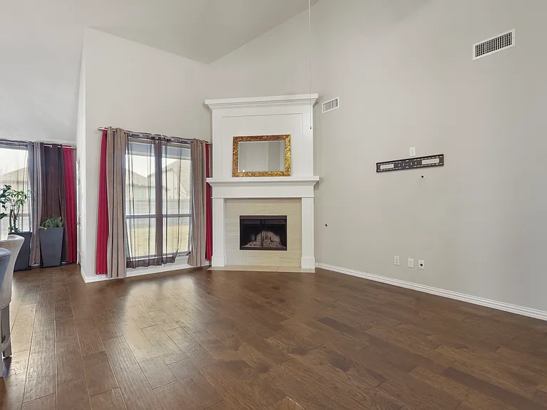 1144 Knoll St — Photo 24