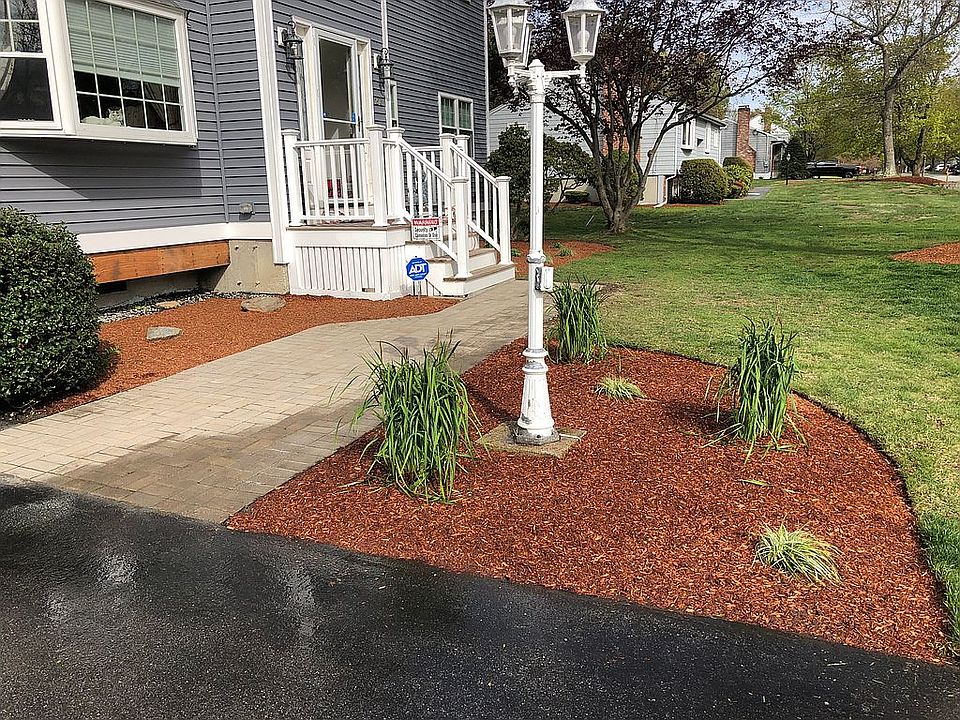 2nd image of 27 Grace Dr