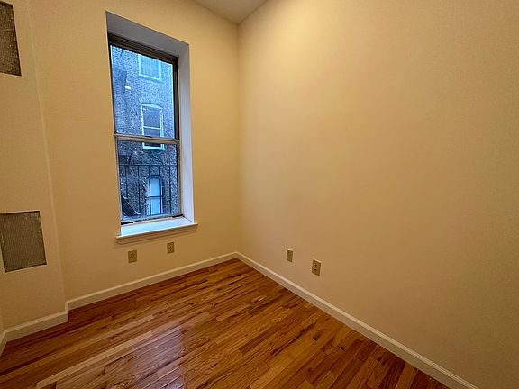 4th image of 108 E 4th St APT 15
