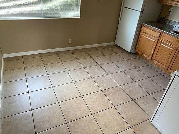 4th image of 2100 Spanos St #4
