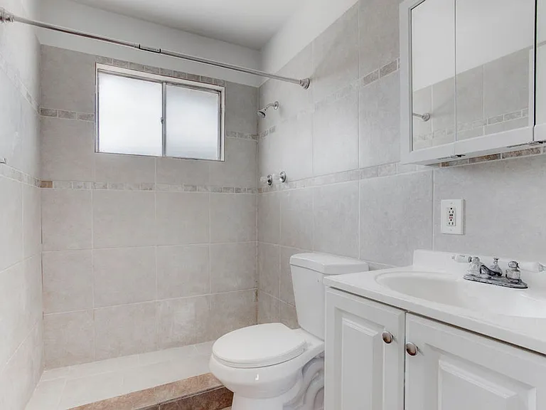 421 N Decatur Blvd — Photo 12