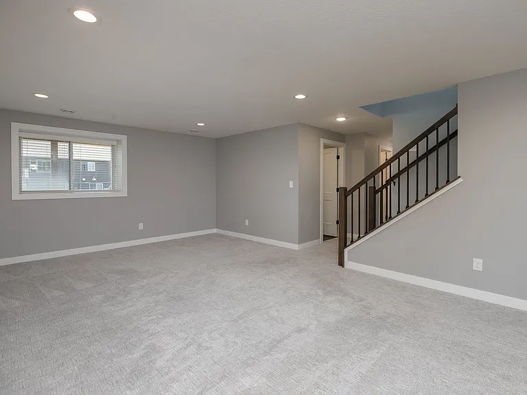 113 Fairway St — Photo 8