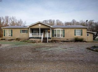 203 Willow Ln, Saint Albans, WV 25177