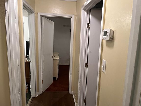 5th image of 42 Carson Dr NE