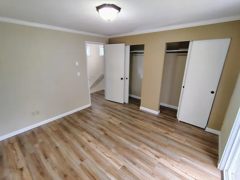 601 Sutton Ln — Photo 18