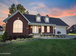 431 Spring Lake Ct, Louisville, KY 40229