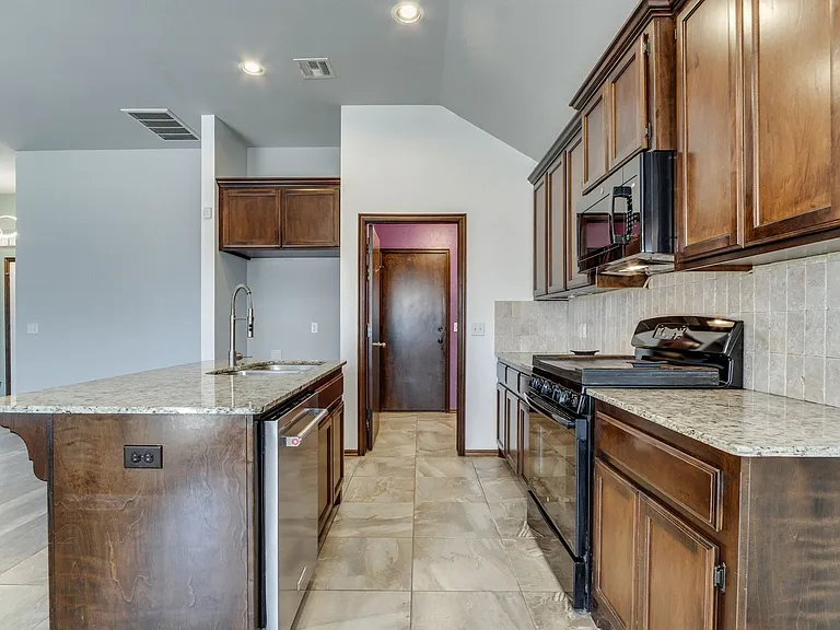 1174 Misty Ln NW — Photo 19