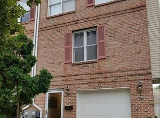 227 8th Ave #B, Wilmington, DE 19805