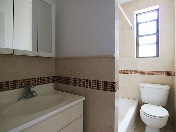 5th image of 288 6th St APT 2A