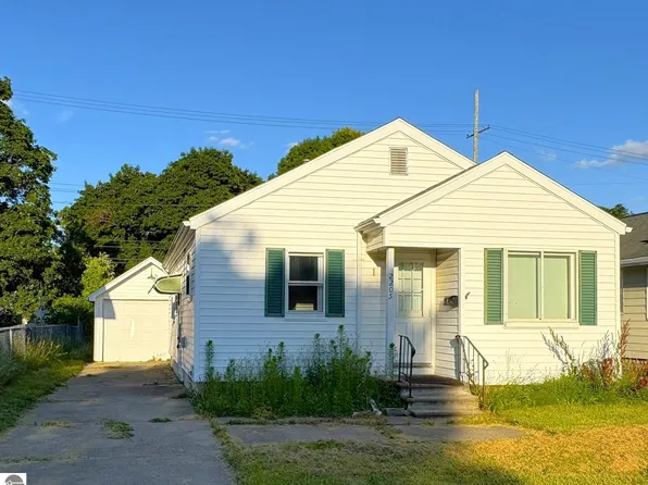 2205 S Pennsylvania Ave, Lansing, MI 48910