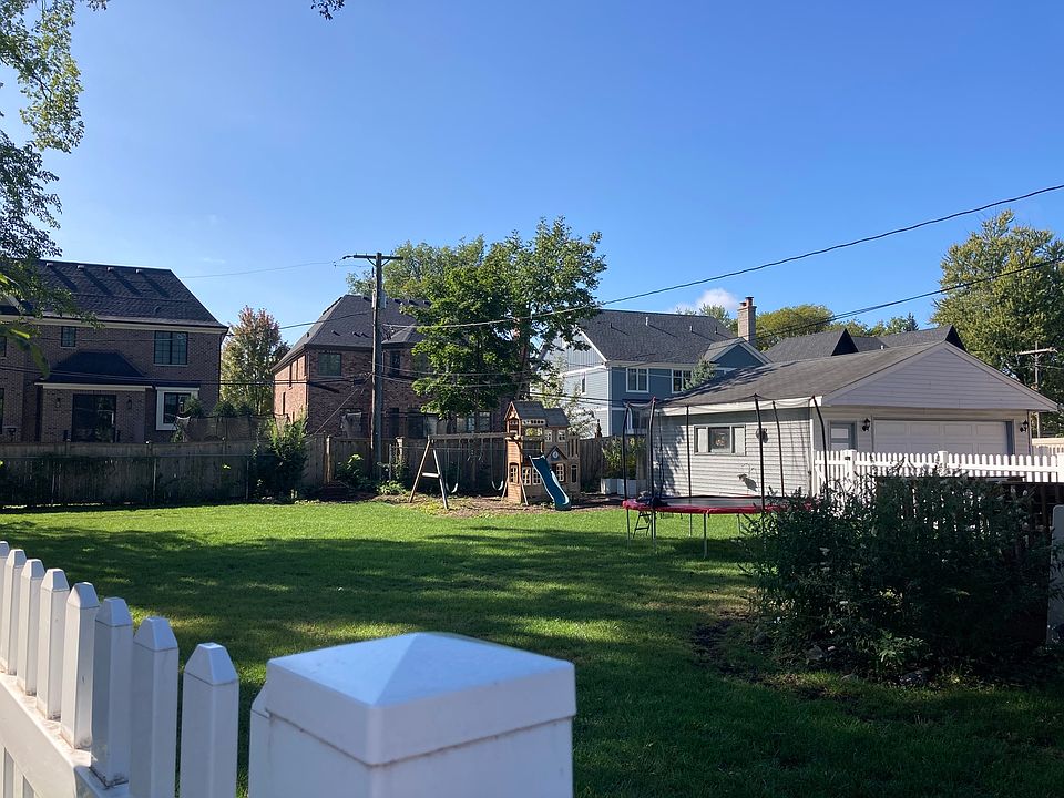 1st image of 118 E Cayuga Ave