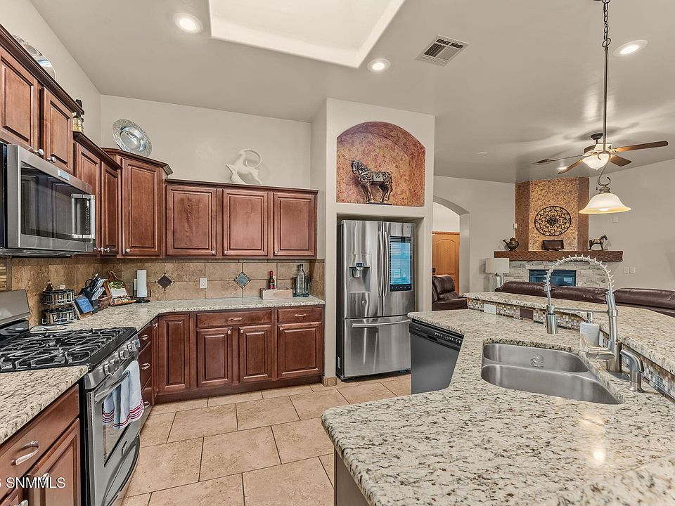 1st image of 3860 Calle Arriba
