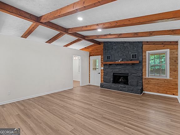 5th image of 128 Belair Ln