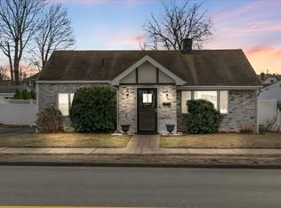59 Ballard St, Saugus, MA 01906