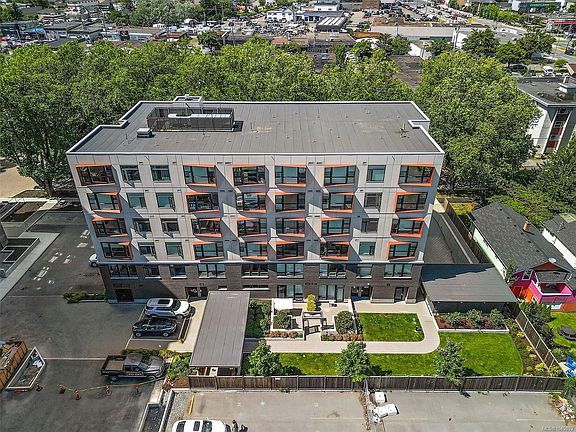 4th image of 629 Speed Ave #412
