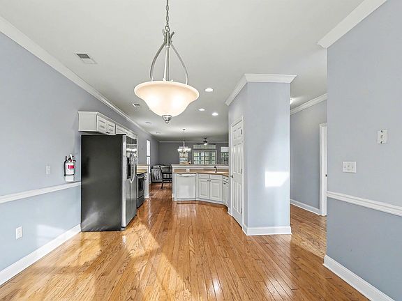 5th image of 30 Wordsworth St