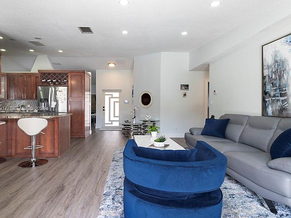 4th image of 8520 SW 207th Ter