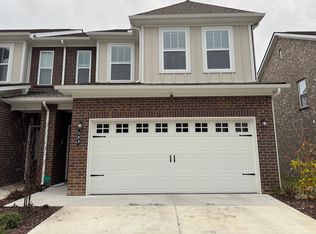 153 Rising Pvt Ln, Gallatin, TN 37066