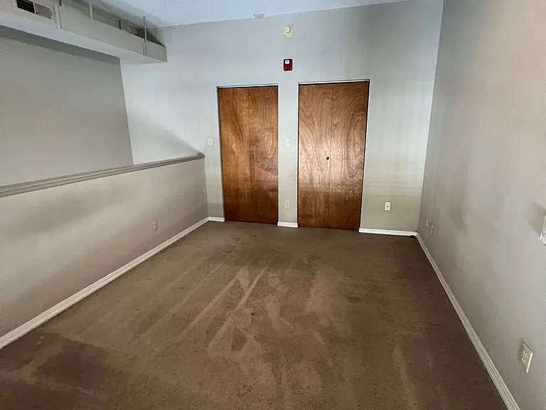313 Park Central E #303 — Photo 23