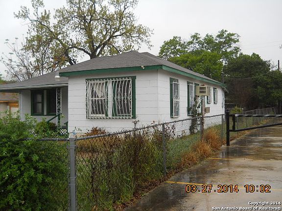 2nd image of 335 E Hermitage Ct
