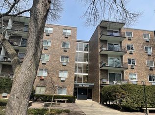 250 Ridge Ave APT 4C, Evanston, IL 60202