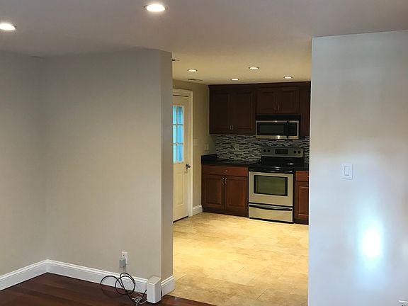 3rd image of 7208 Richmond Ave #A
