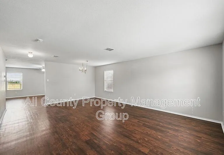 4909 Wildcreek Way — Photo 7