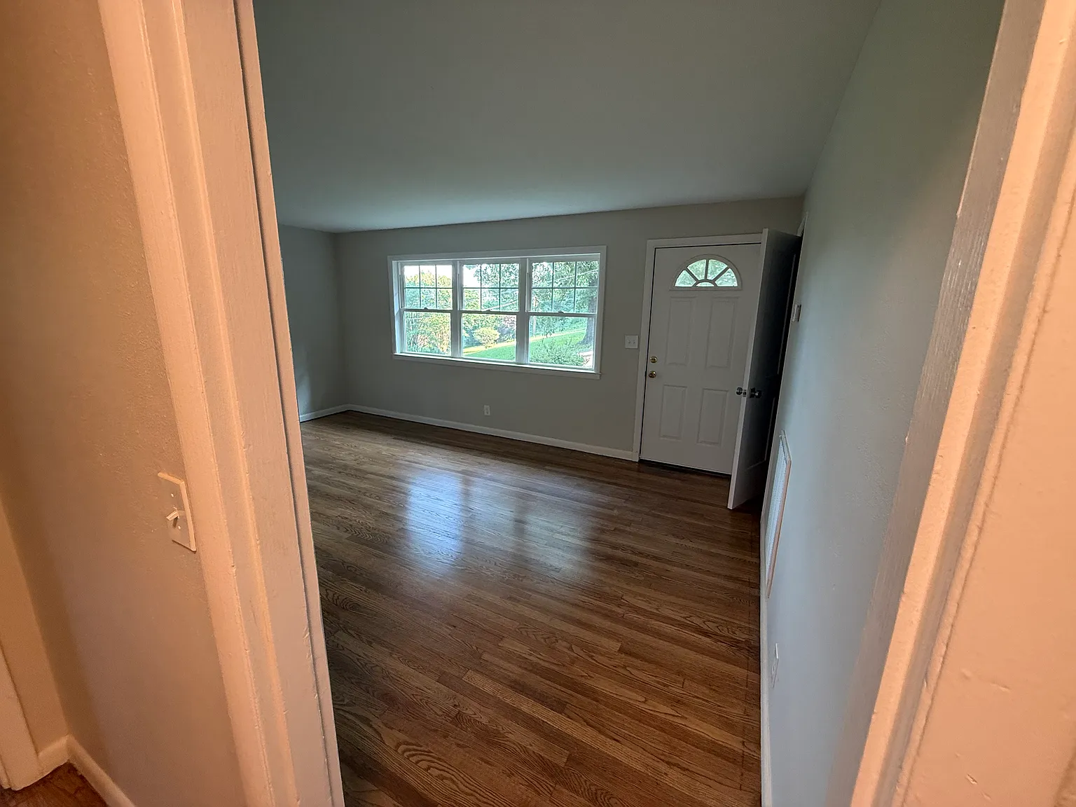 3 bed, 1603 sqft, $1,995 — Photo 4