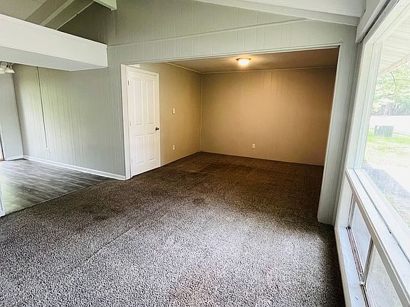 3rd image of 2705 Grants Pkwy