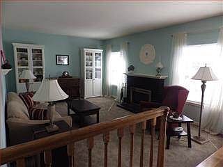 3rd image of 4060 Freed Ave
