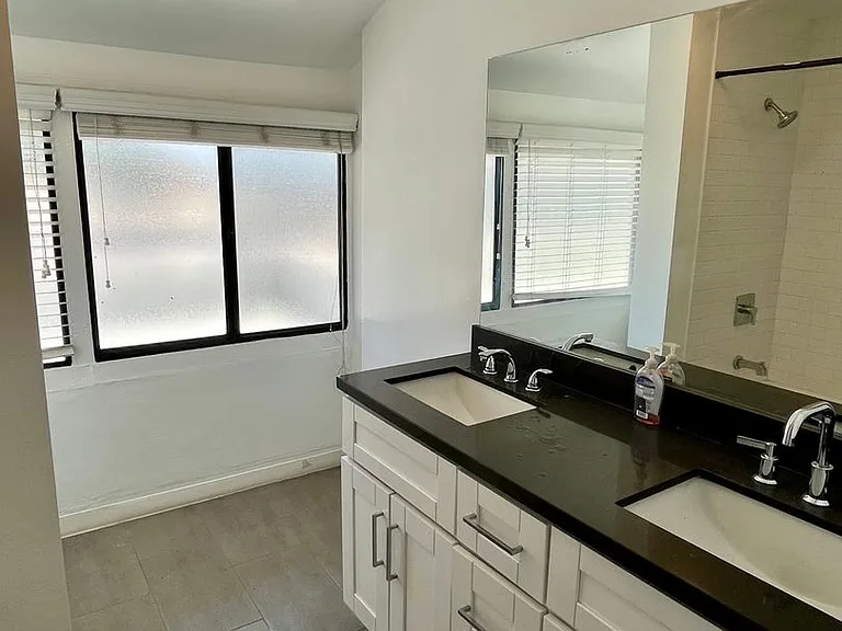 4118 Adams Ave #7 — Photo 12