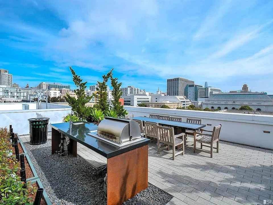 388 Fulton St #604