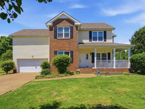 2204 Iroquois Pl, Thompsons Station, TN 37179