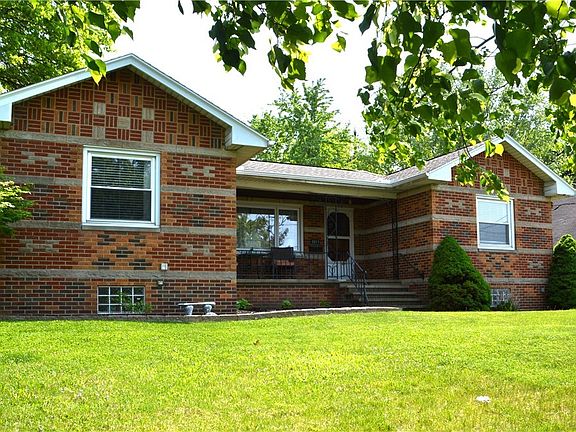 3rd image of 3017 Grantwood Dr