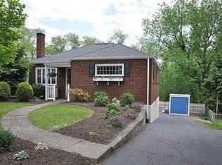 297 Orchard Spring Rd, Pittsburgh, PA 15220