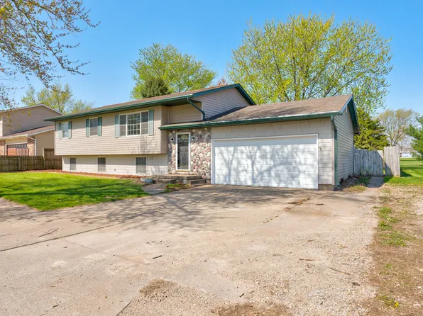 803 Parkview St, Wilton, IA 52778