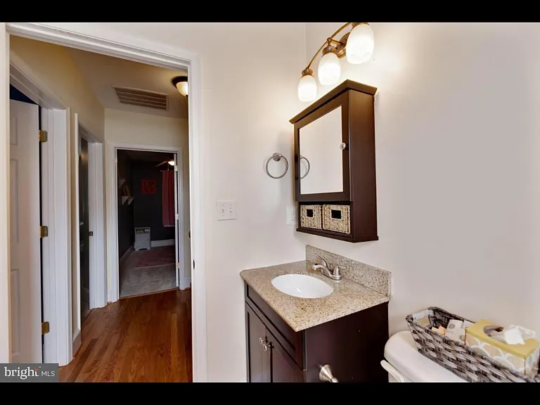1637 Kramer St NE — Photo 19