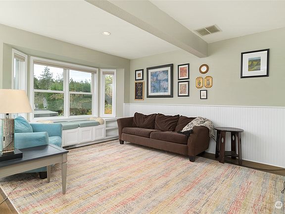 5th image of 6440 Stampede Boulevard NW