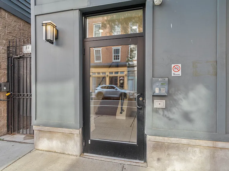 300 Market St #402 — Photo 17