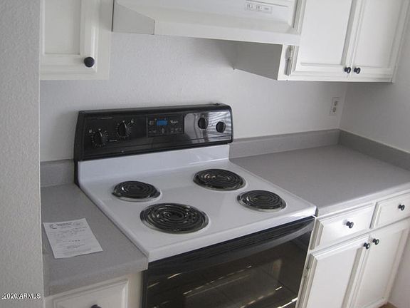 4th image of 1927 E Hampton Ave Unit 217