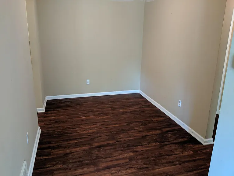 Dining Room (Empty)