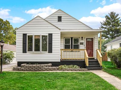 1123 State St, Hobart, IN, 46342
