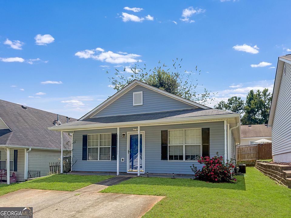 1st image of 131 Oak Cir