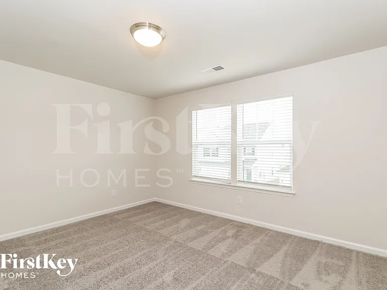 618 Goldburn Way — Photo 11