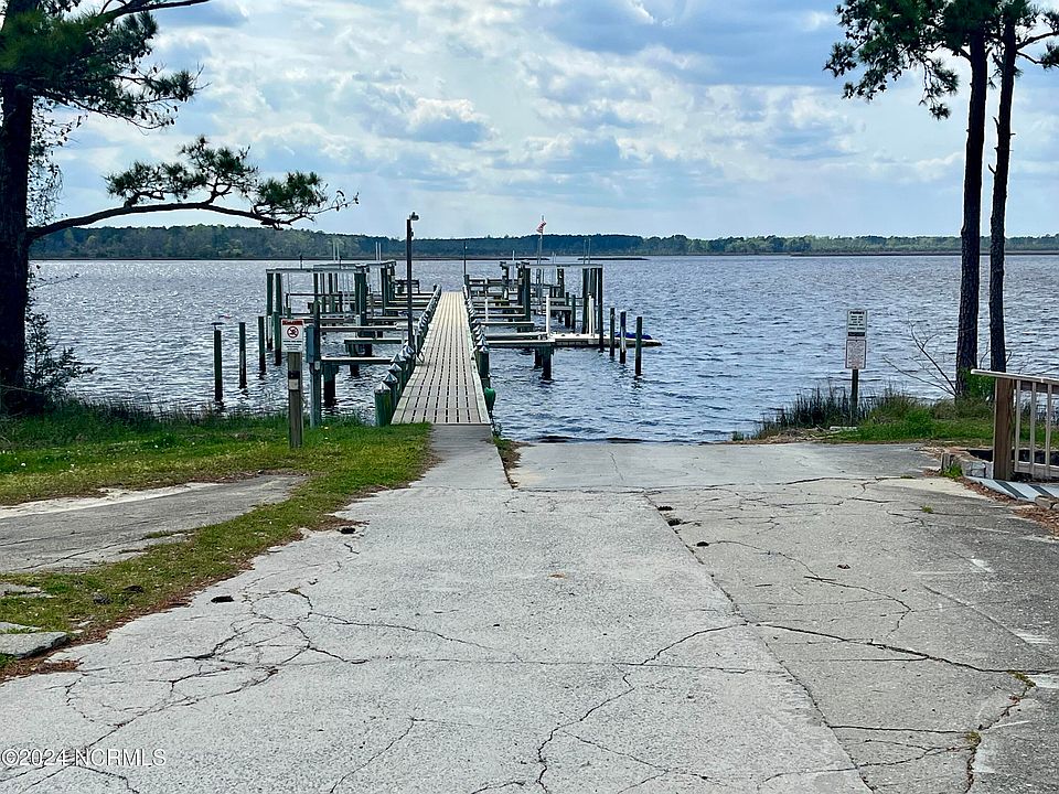 2nd image of 168 Deepwater Drive