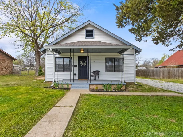 319 E Ash St, Skiatook, OK 74070