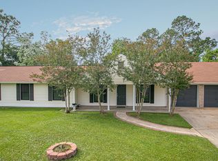 911 Catalpa Ct, Gulfport, MS 39503